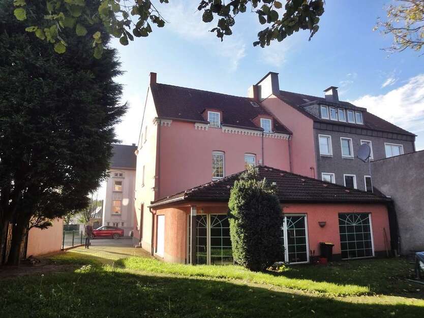 Haus zum Kaufen in Gladbeck 430.000 € 300 m²