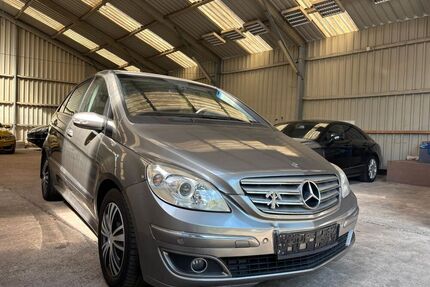 Mercedes B 180