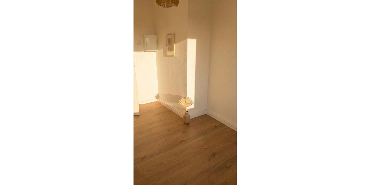 Etagenwohnung Gelsenkirchen Ückendorf - 4 Zimmer, 75 m&sup2;, 562&euro; | Angebot:25782969