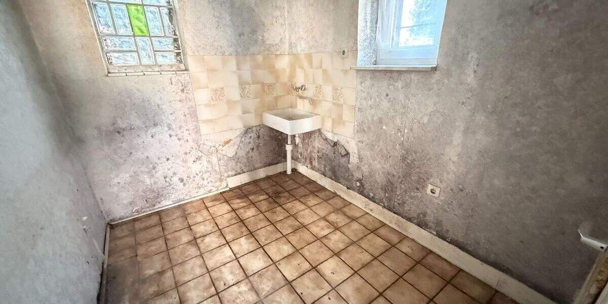 Reihenmittelhaus Duisburg Beeck - 4 Zimmer, 73 m&sup2;, 119.000&euro; | Angebot:25742311