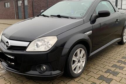 Opel Tigra 211.000 km 1.100 &euro; Ratingen 40880