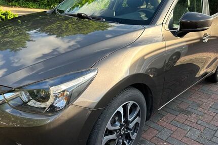 Mazda 2 90.000 km 10.600 &euro; Bottrop 46238