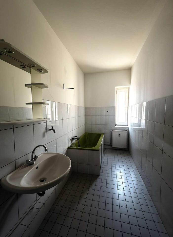 Charmante 2-Zimmer-Wohnung mit ca. 50 m² in Witten – Einzugsbereit nach Renovierung zimmer