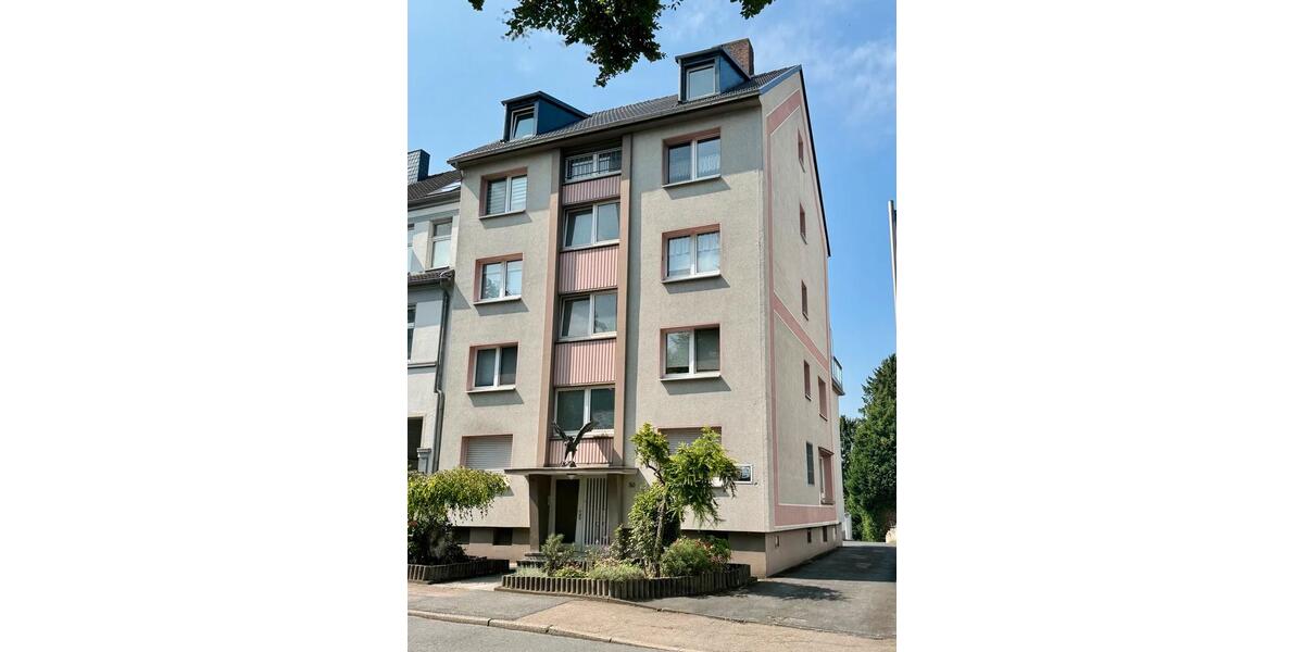 Mehrfamilienhaus in Top-Lage mit großem Grundstück zimmer