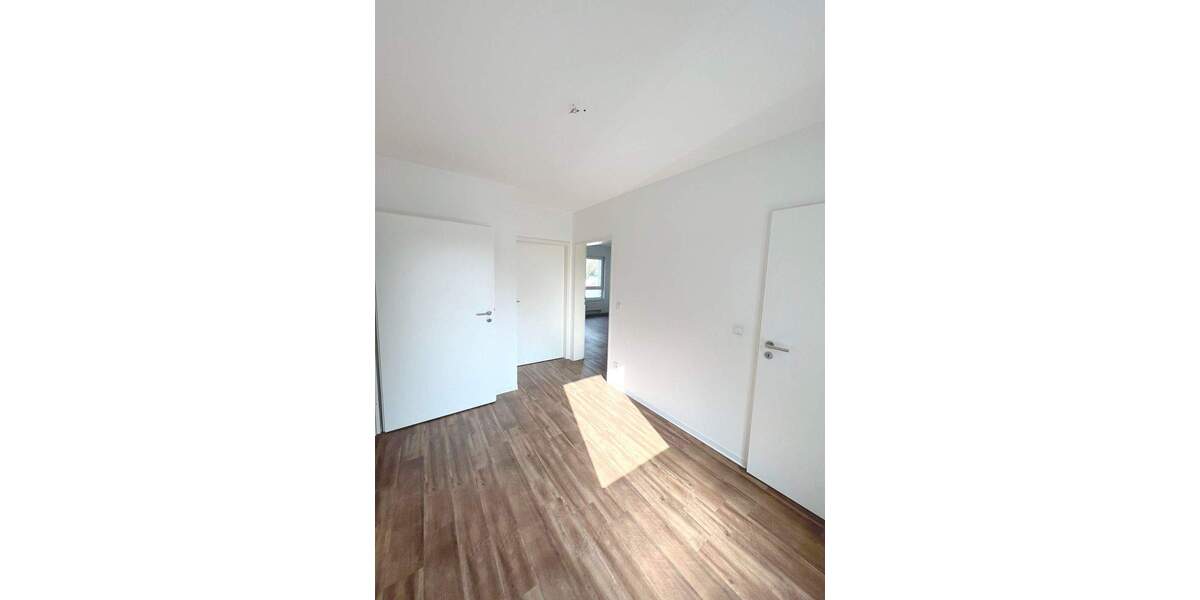 Hochwertige moderne Traumwohnung! Terrasse! Erdgeschoss! 3 zimmer