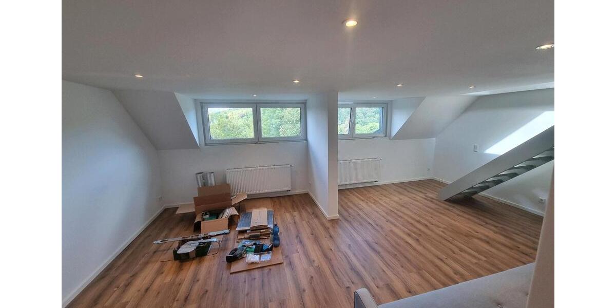 Wunderschöne Dachgeschoss-Wohnung im Grünen ! Wuppertal 3 zimmer