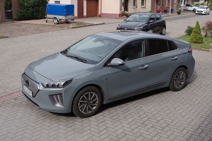 Hyundai IONIQ 88.000 km 14.900 &euro; Dinslaken 46537