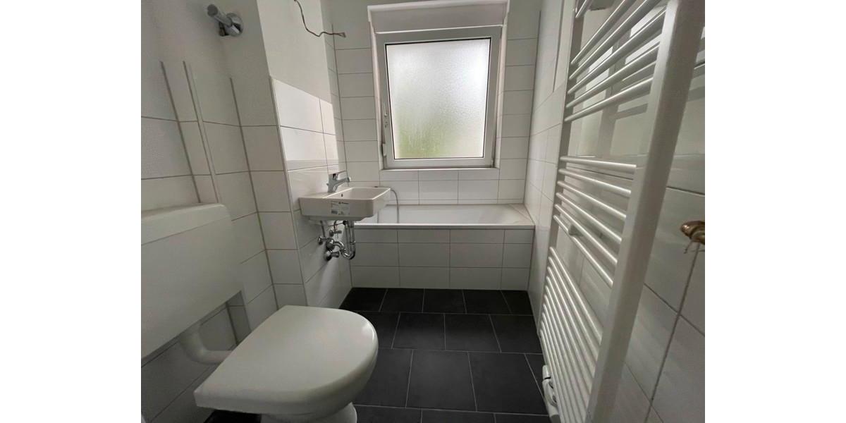 Bezugsfertige, schöne 2-Zi.-Wohnung 2.5 zimmer