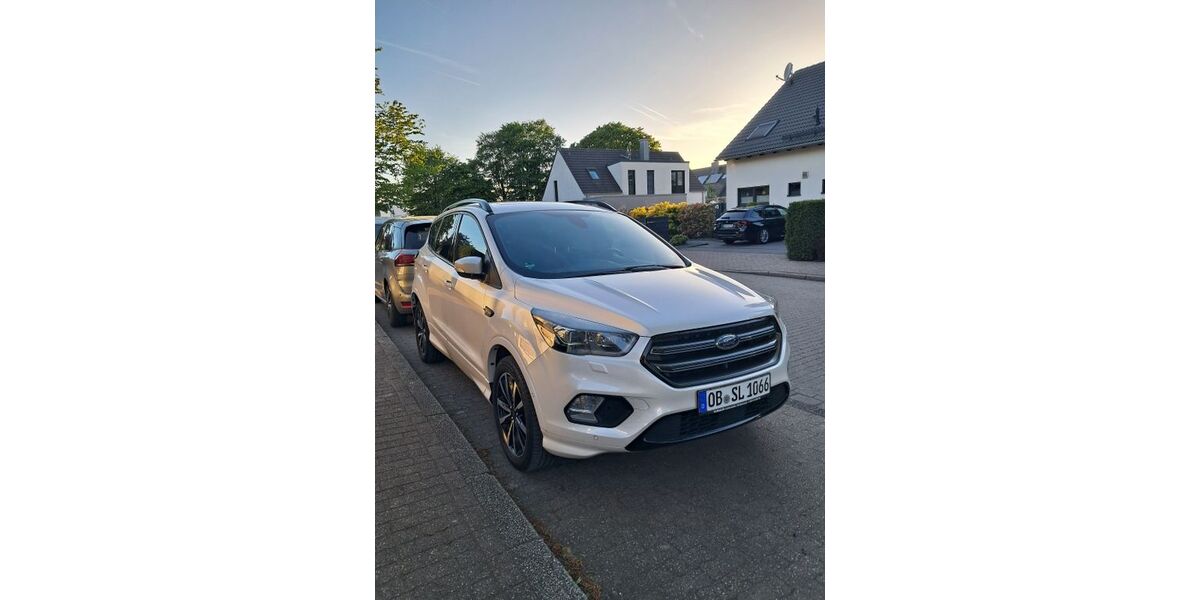 Ford Kuga 84.000 km 14.200 &euro; oberhausen 46147