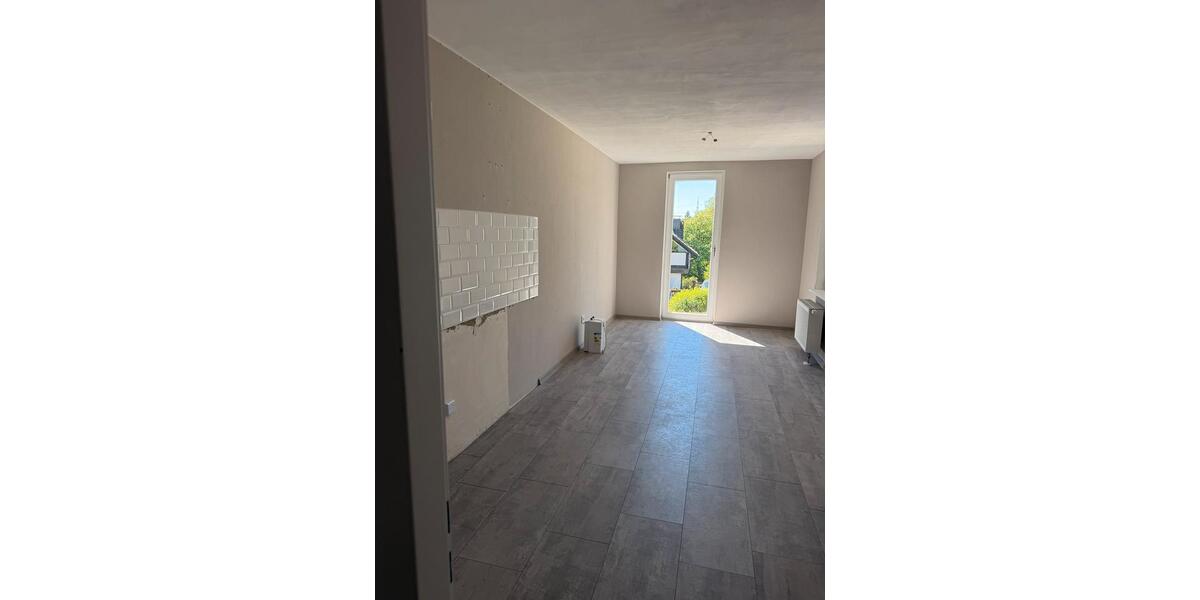 Etagenwohnung Wuppertal Dönberg - 2 Zimmer, 67 m&sup2;, 592&euro; | Angebot:26444523