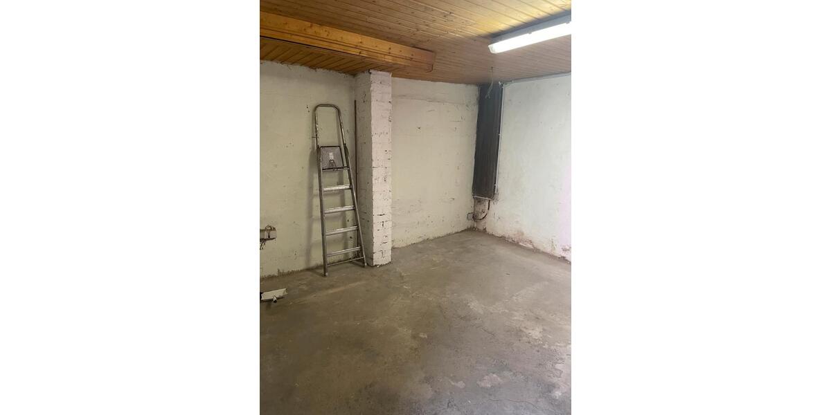 Lager ca 30qm Groß mit Wasser und Strom zimmer