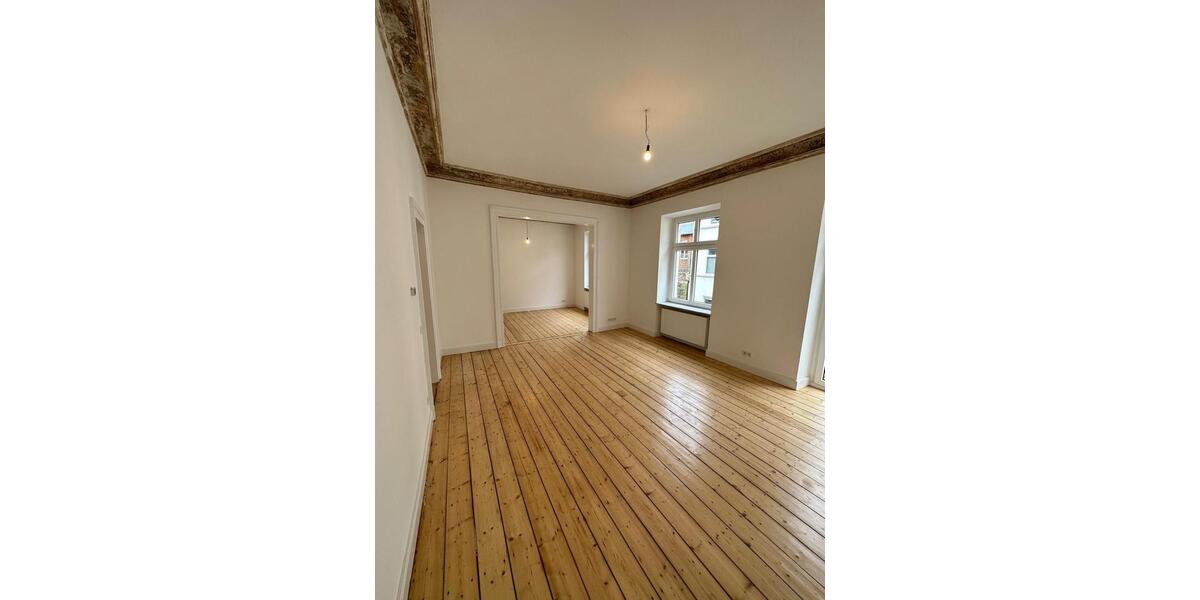 Etagenwohnung Wuppertal Brill - 5 Zimmer, 135 m&sup2;, 1.450&euro; | Angebot:26412934