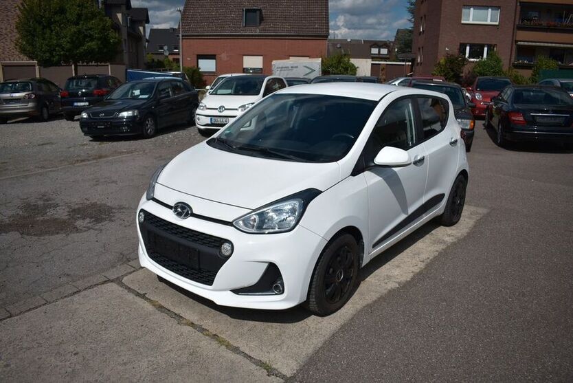 i10