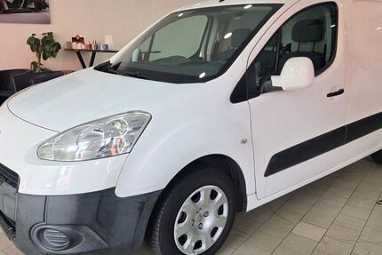 Peugeot Partner 95.794 km 4.490 &euro; Recklinghausen 45661