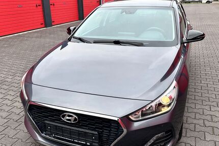 Hyundai i30 116.000 km 12.000 &euro; Oberhausen 46145
