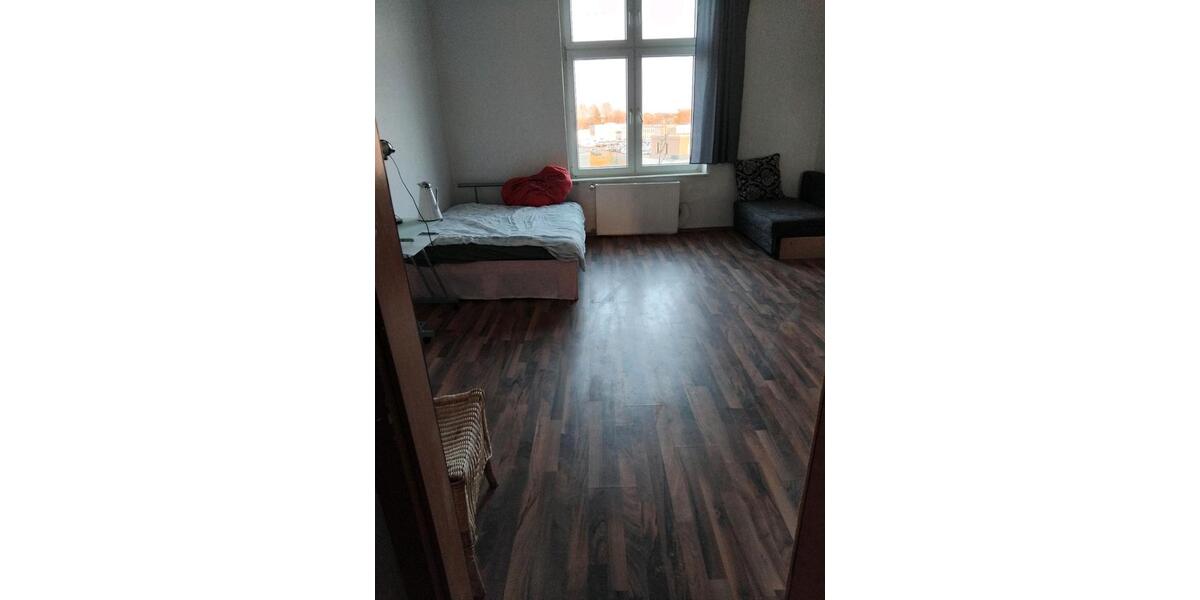 Dachgeschoßwohnung Bochum Bochum-Mitte - 3 Zimmer, 47 m&sup2;, 550&euro; | Angebot:25853543