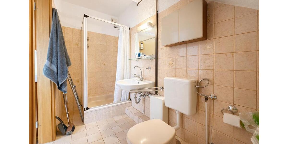 Dachgeschoßwohnung Gelsenkirchen Gelsenkirchen-Mitte - 1 Zimmer, 24 m&sup2;, 220&euro; | Angebot:25448230