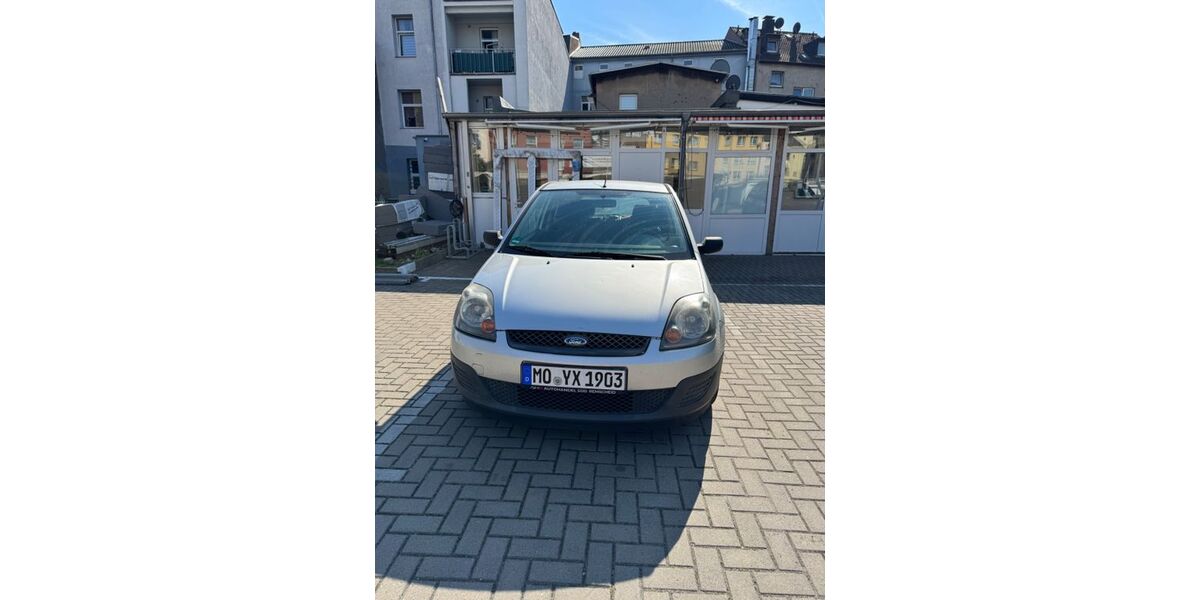 Ford Fiesta 176.000 km 1.050 &euro; Moers 47441
