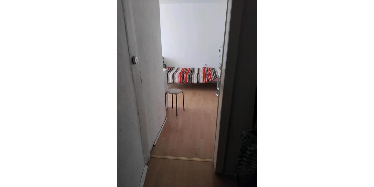 Etagenwohnung Bochum Bochum-Mitte - 1 Zimmer, 15 m&sup2;, 250&euro; | Angebot:26456104