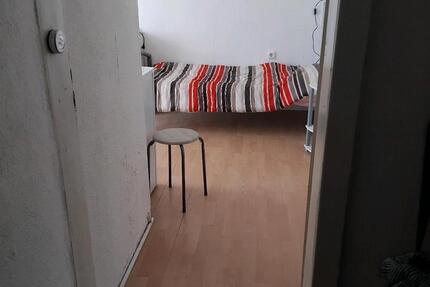 Wohnung Bochum Bochum-Mitte - 1 Zimmer, 15 m&sup2;, 250&euro; | Angebot:26456104
