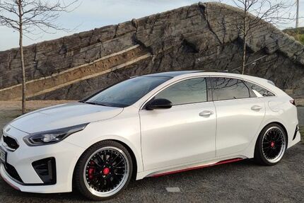 Kia pro ceed / ProCeed 69.000 km 22.300 &euro; Dinslaken 46535