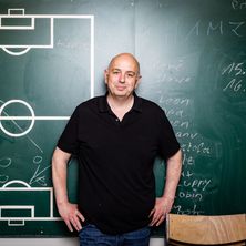 Frank Goosen - Heimat, Fußball, Rockmusik 30.09.2026 STADTHALLE DELBRÜCK