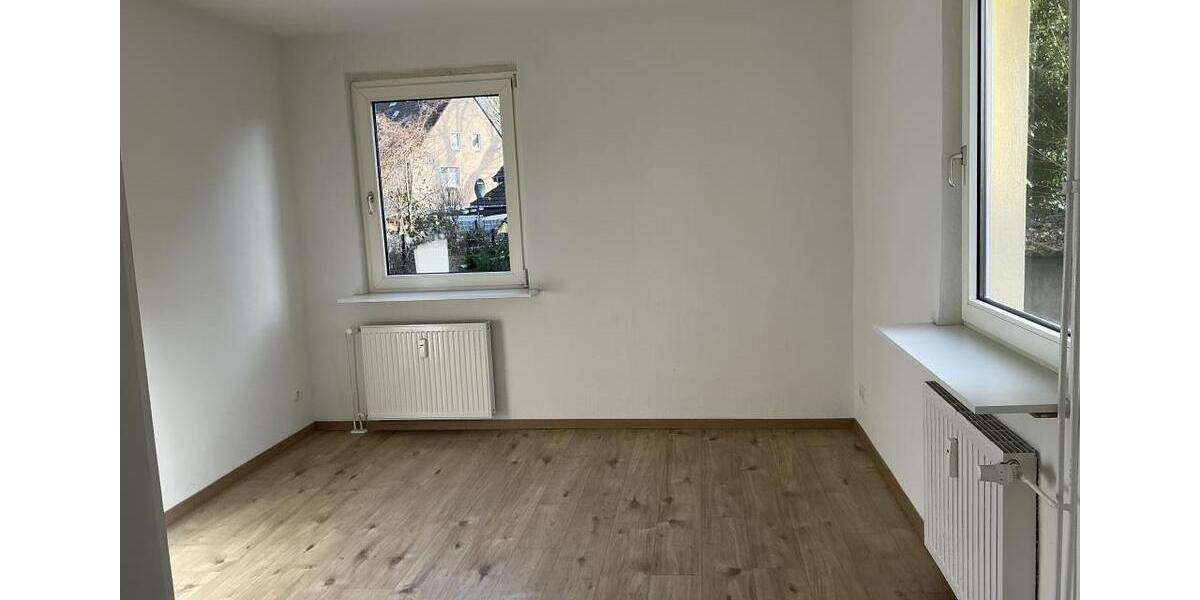 Erdgeschoßwohnung Gelsenkirchen Gelsenkirchen-West - 2.5 Zimmer, 46 m&sup2;, 319&euro; | Angebot:25614417