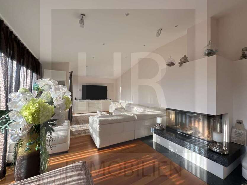 Wohnung zum Kaufen in Düsseldorf 1.200.000 € 174 m²