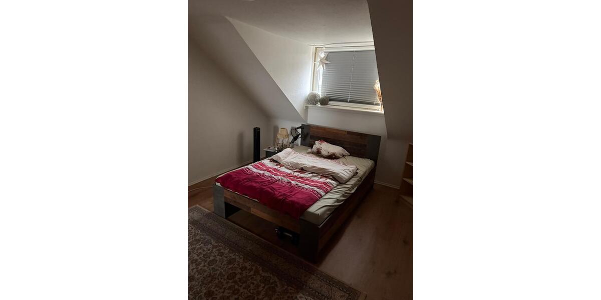 Dachgeschoßwohnung Oberhausen Rothebusch - 3 Zimmer, 51 m&sup2;, 480&euro; | Angebot:24440899