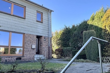 Ihr neues Zuhause - Charmantes Reihenendhaus mit großem Garten