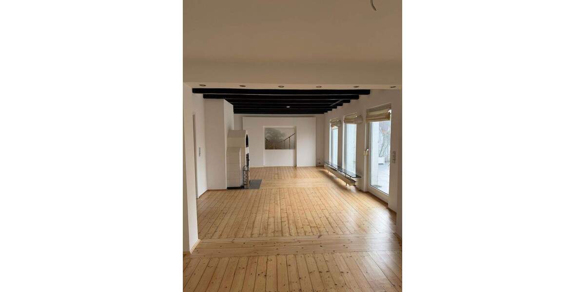 Bezugsbereites EFH mit vermieteter Einliegerwohnung 9 zimmer