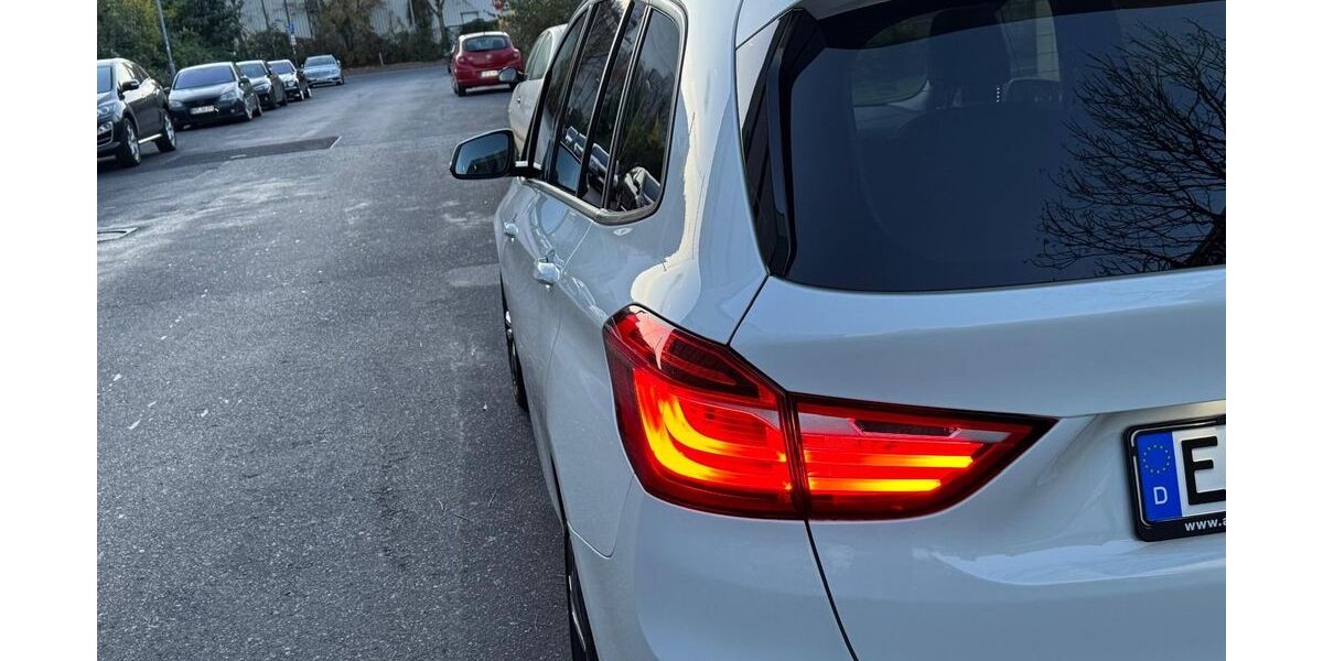 BMW 218 Gran Tourer 54.000 km 22.500 &euro; Mülheim an der Ruhr 45473