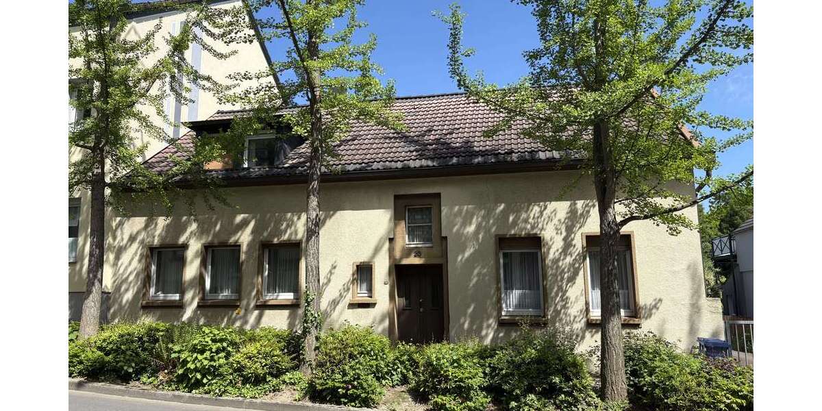 Einfamilienhaus Essen Stadtbezirk IV - 10 Zimmer, 200 m&sup2;, 410.000&euro; | Angebot:23793223
