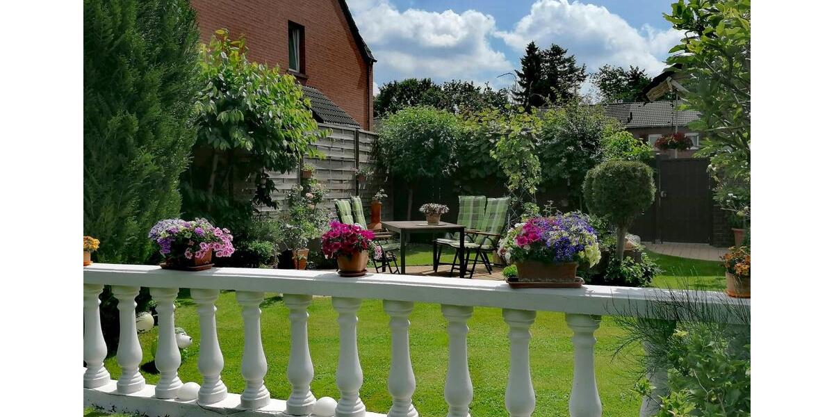 Doppelhaushälfte Duisburg Essenberg - 5 Zimmer, 140 m&sup2;, 450.000&euro; | Angebot:24690612