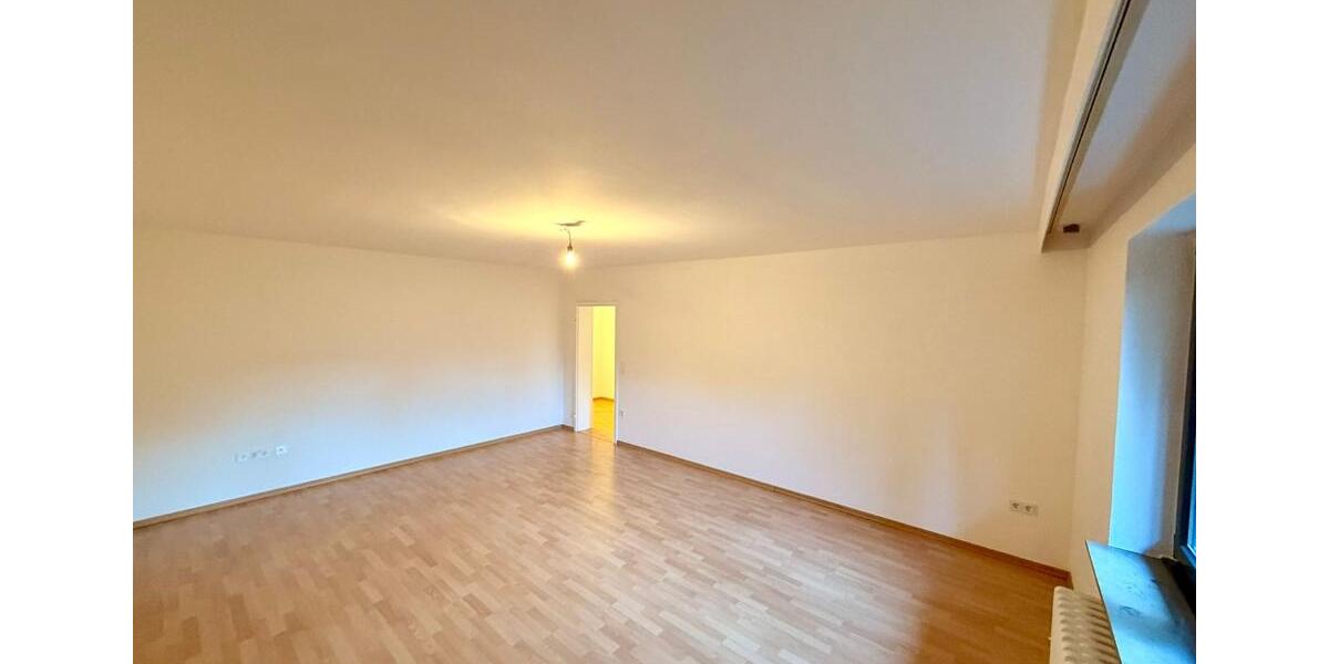 Wunderschöne, frisch renovierte Souterrain-Wohnung in Top-Lage 2 zimmer