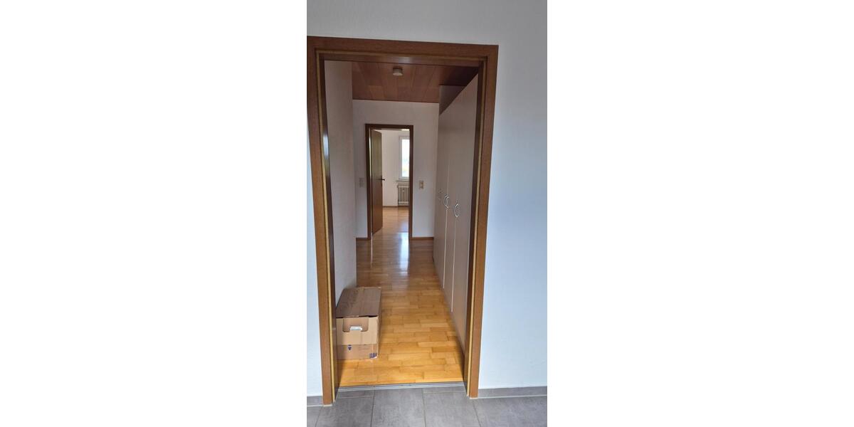 Etagenwohnung Sprockhövel - 3 Zimmer, 78 m&sup2;, 175.000&euro; | Angebot:27496414