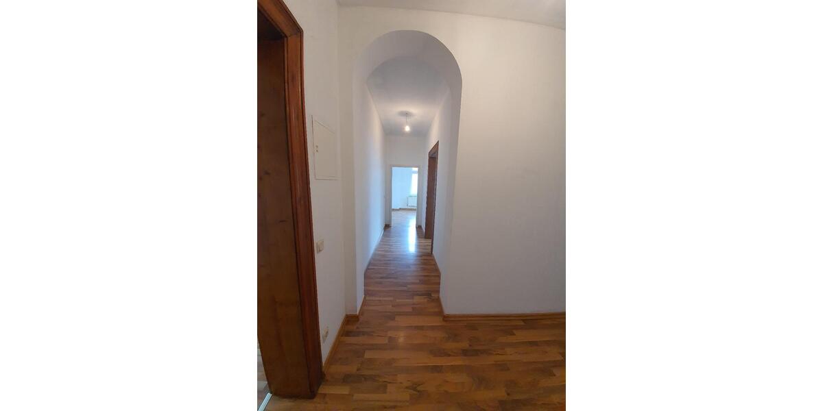 Dachgeschoßwohnung Duisburg Mittelmeiderich - 3 Zimmer, 1 m&sup2;, 700&euro; | Angebot:25844080
