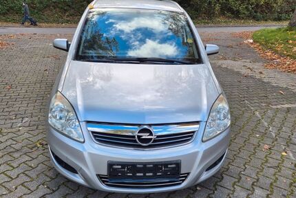 Opel Zafira 156.000 km 4.499 &euro; Essen 45356