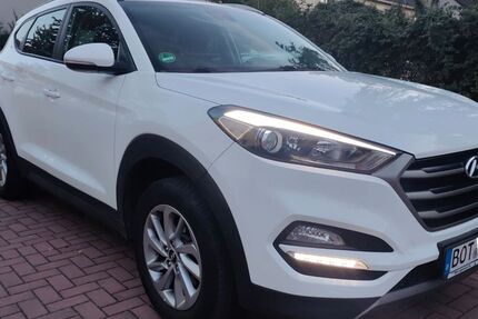 Hyundai TUCSON 125.600 km 15.000 &euro; Bottrop 46242