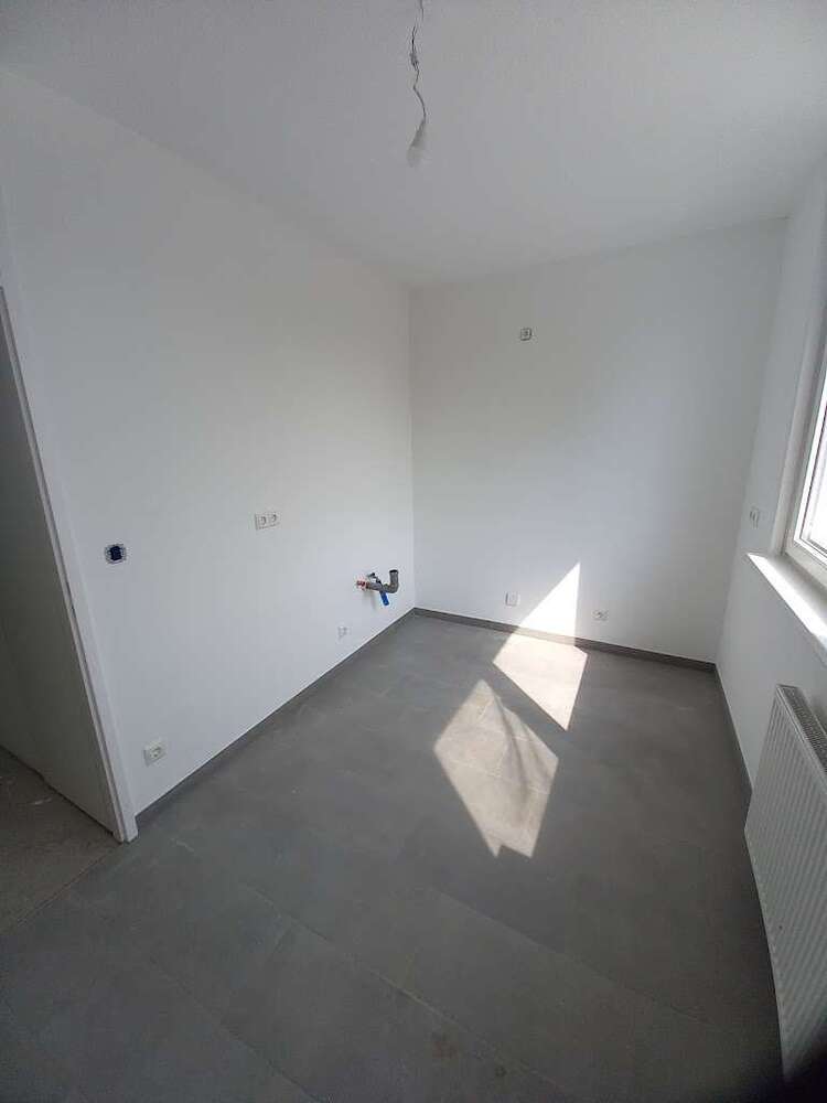Wohnung zum Mieten in Düsseldorf 580 € 58 m²