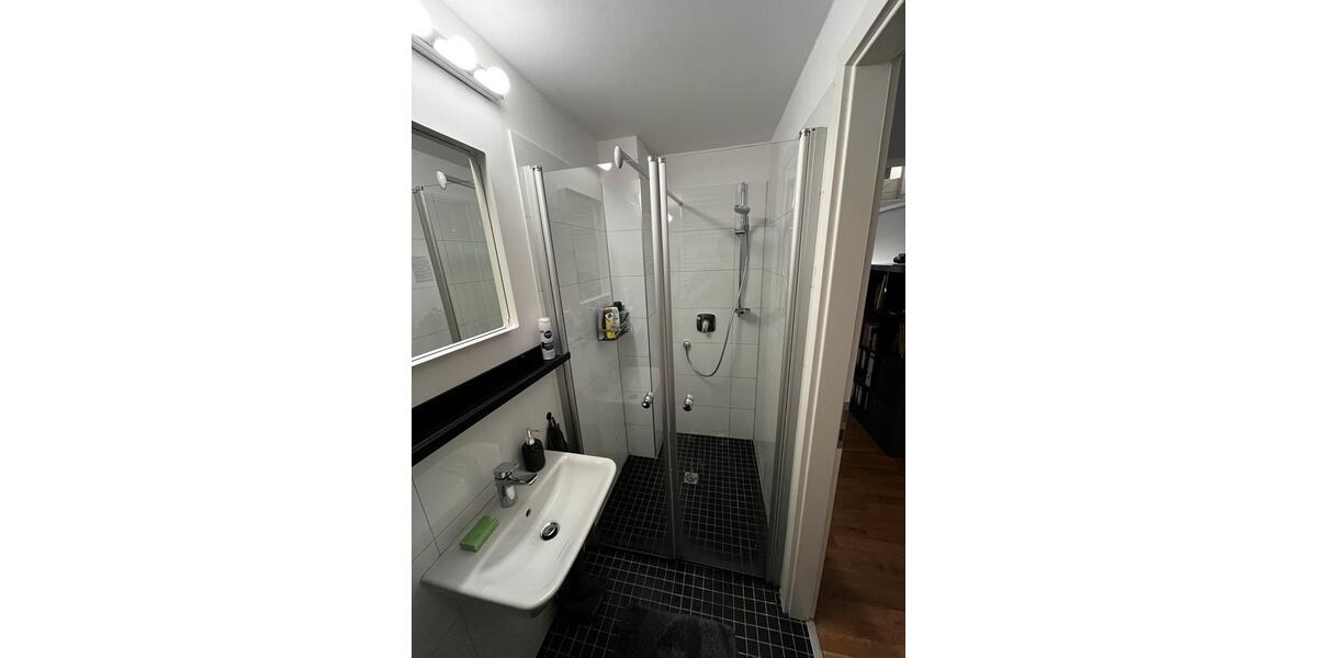 Erdgeschoßwohnung Wuppertal Arrenberg - 1 Zimmer, 27 m&sup2;, 430&euro; | Angebot:26424579