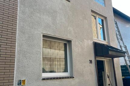 Voll renovierte Wohnung Zu Vermieten Ab Sofort 3 zimmer