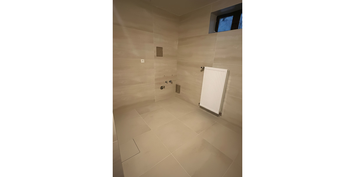 Kernsaniertes Einfamilien-Endhaus mit Garage 7 zimmer