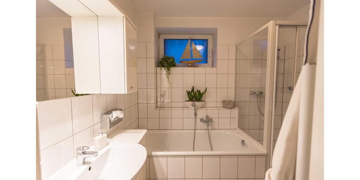 Wohnung in Ratingen-Lintorf: 70 m², 2 Zimmer, 2 Balkone – KücheM 2 zimmer