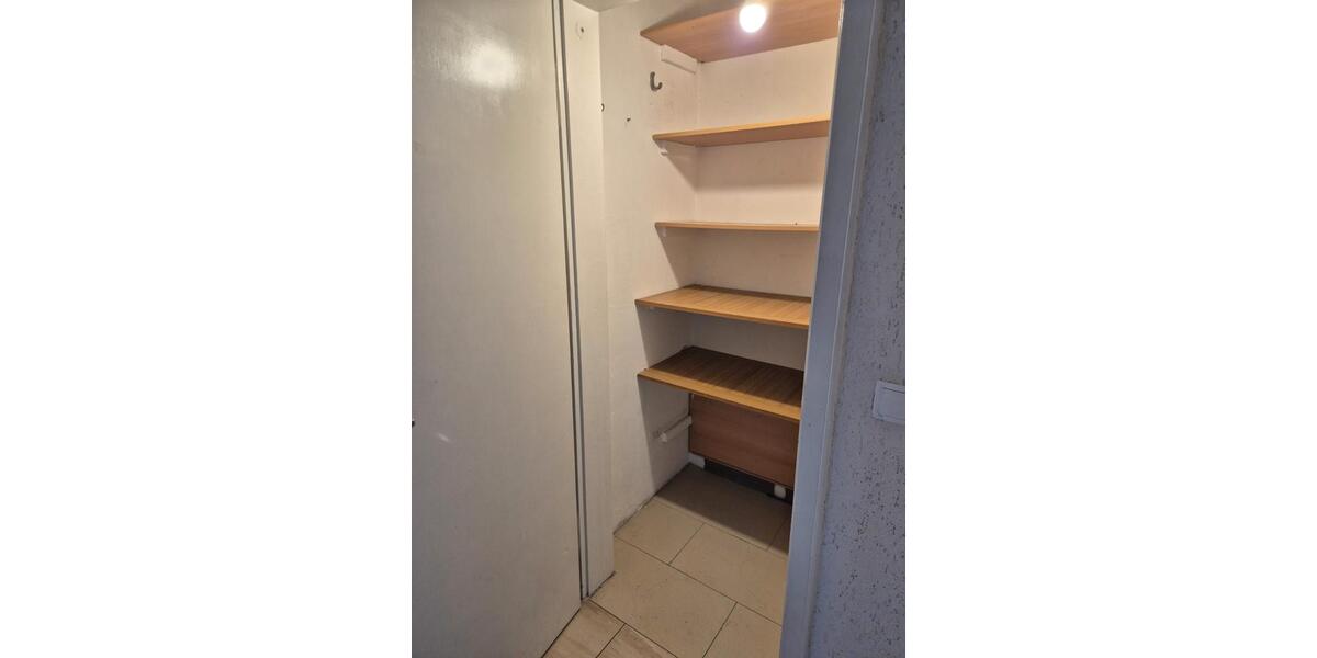 Dachgeschoßwohnung Duisburg Essenberg - 3 Zimmer, 68 m&sup2;, 760&euro; | Angebot:26702250