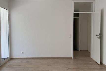 Wohnung Gelsenkirchen Altstadt - 2 Zimmer, 64 m&sup2;, 377&euro; | Angebot:27485530