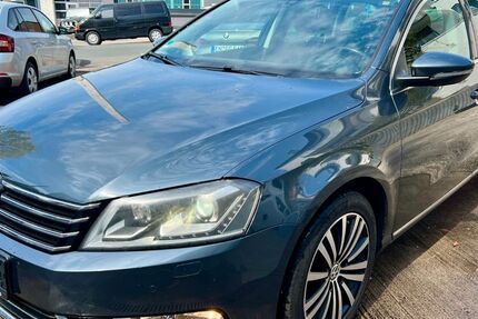 VW Passat 215.000 km 7.899 &euro; Wuppertal 42277