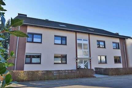 Lichtdurchflutete Dachgeschosswohnung mit Sonnenterrasse! 4 zimmer