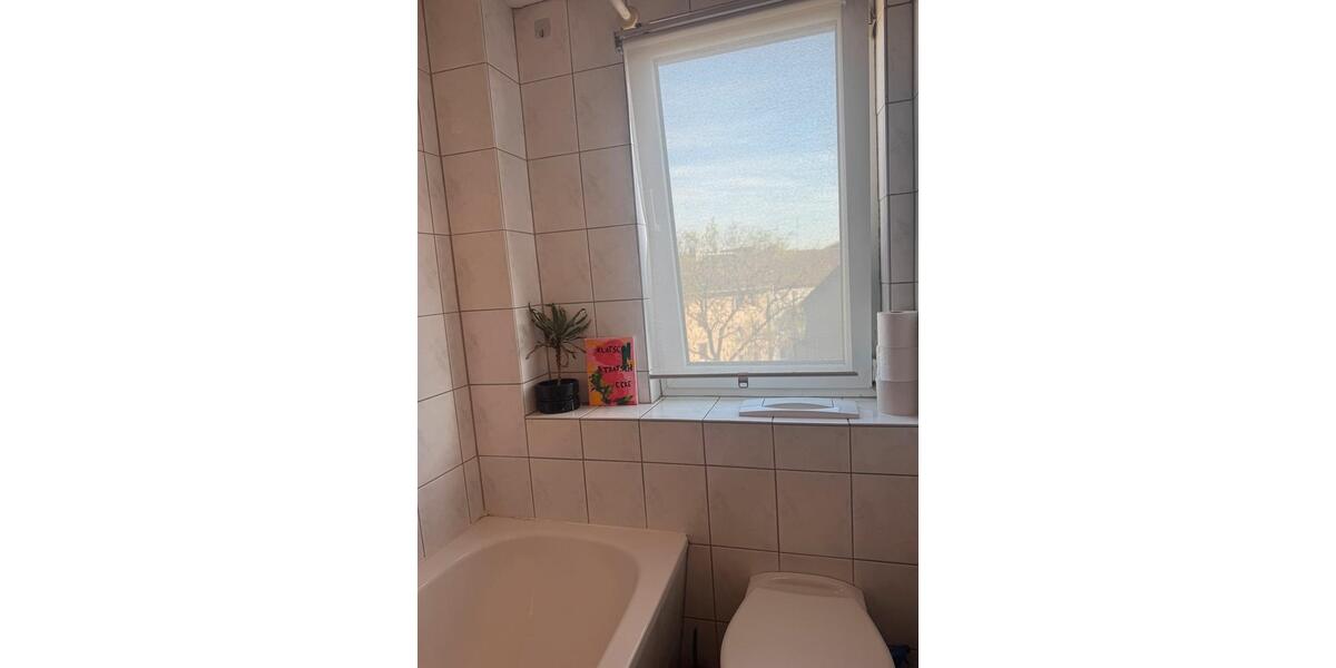 Dachgeschoßwohnung Bochum Wiemelhausen - 2 Zimmer, 32 m&sup2;, 550&euro; | Angebot:26400631
