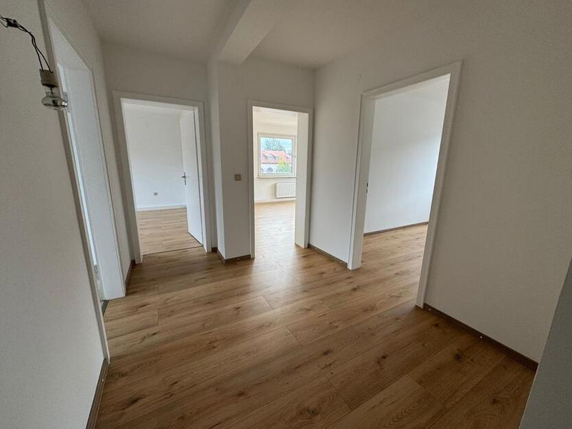 Wunderschöne, frisch renovierte 3-ZI-Wohnung in Moers zimmer